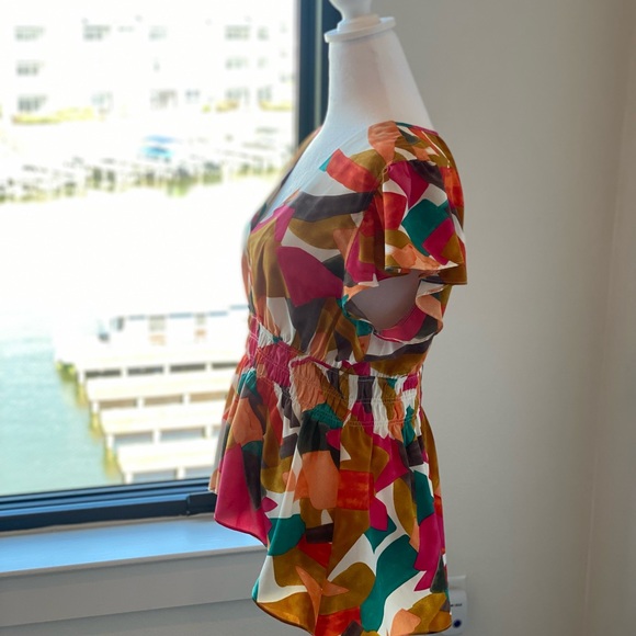 Umgee scalloped hem multi-color blouse - Picture 3 of 5